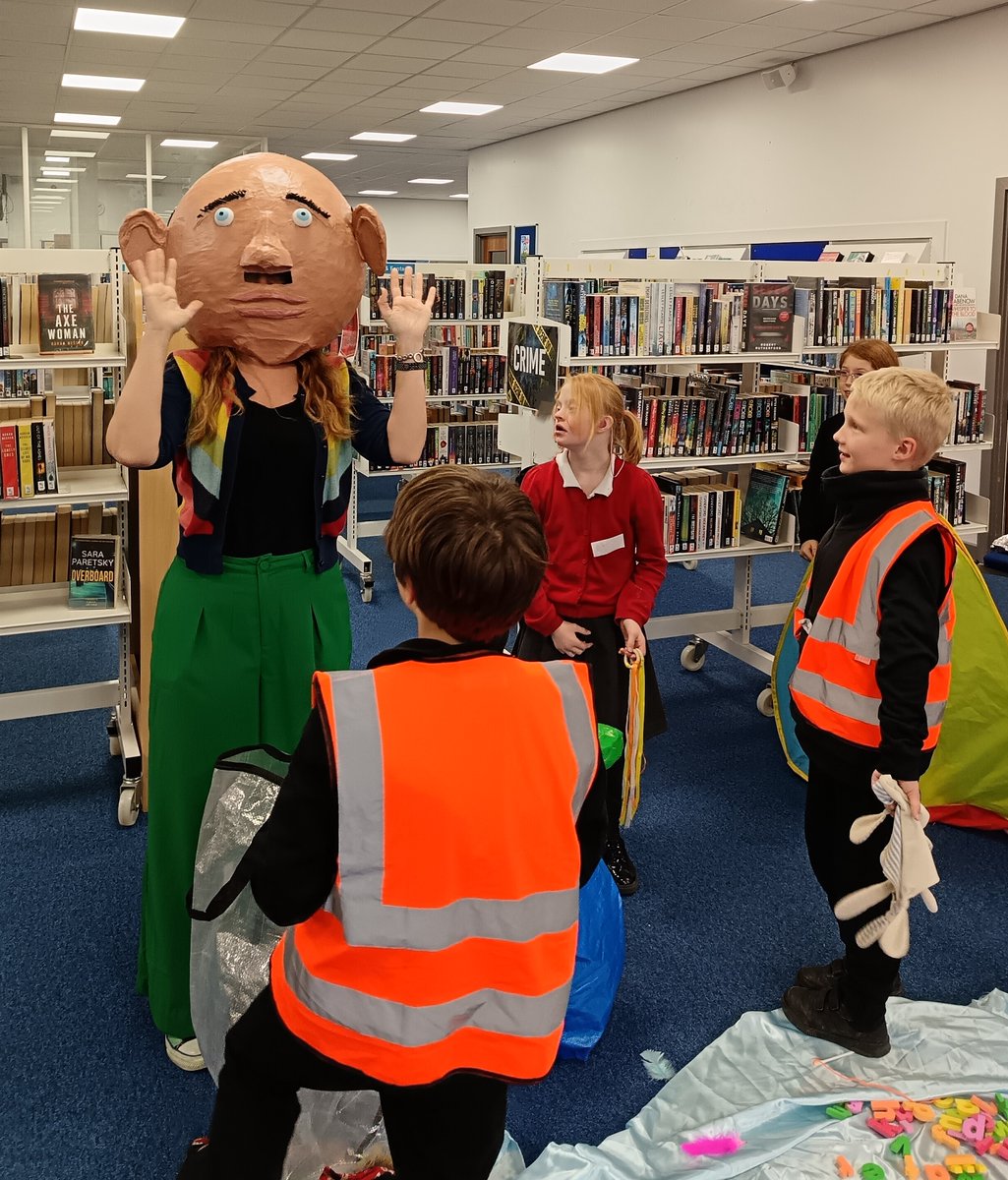 Culture Leicestershire (@cultureleics) on Twitter photo That’s a wrap for our Multi-Sensory Project workshops at Wigston Library! Our artist <a href="/ArtyGirl21/">Rachel Scanlon (she/her)</a> has now got SO many ideas to use in the creation of the final output. Our Little Hill Primary group will get to decorate it themselves in November 😊. <a href="/leicslibraries/">Leics Libraries</a> #LetsCreate That’s a wrap for our Multi-Sensory Project workshops at Wigston Library! Our artist <a href="/ArtyGirl21/">Rachel Scanlon (she/her)</a> has now got SO many ideas to use in the creation of the final output. Our Little Hill Primary group will get to decorate it themselves in November 😊. <a href="/leicslibraries/">Leics Libraries</a> #LetsCreate