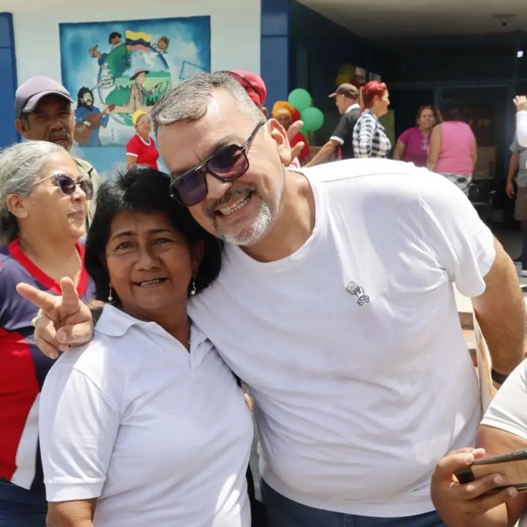 La bendición de Dios y nuestra madre María Santísima para toda nuestra hermosa gente del municipio Páez 

#PáezProduceYCrece #TuFuturoNuestroCompromiso