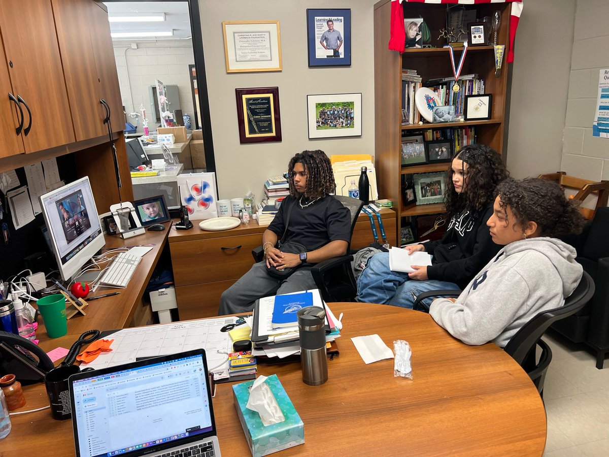 slanews's tweet photo. De’Nazia, Destiny and Gabe talk to @SETDA about digital equity. https://t.co/xB2mTob14f