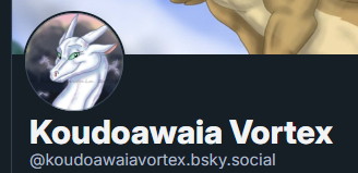 Hey guess where I'm at. A place with sunnier skies and greener pastures. Hope to see you there and already been seeing a number of you which is awesome.^^