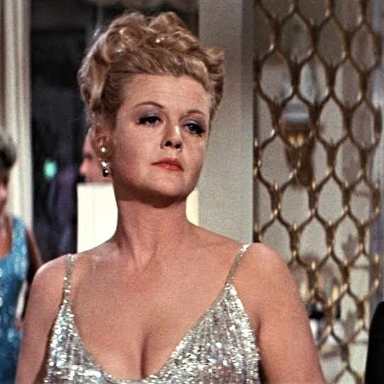 freelulu's tweet photo. Favorite Four Angela Lansbury movies? #FavoriteFour
Blue Hawaii, The World of Henry Orient, Manchurian Candidate and Gaslight. https://t.co/zRdNaU4UYL