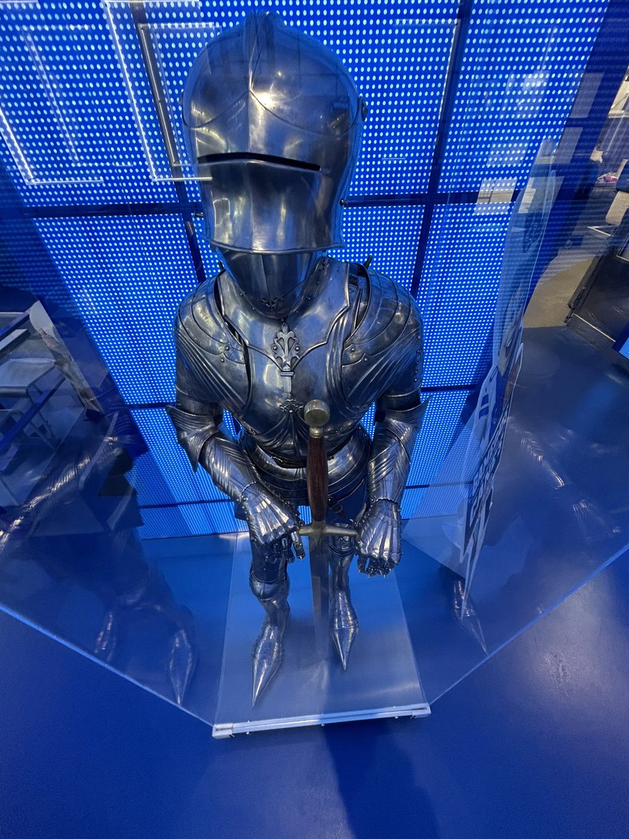 LeftySSBU's tweet image. I wanna go to a Post Malone concert so bad 🤠🤠