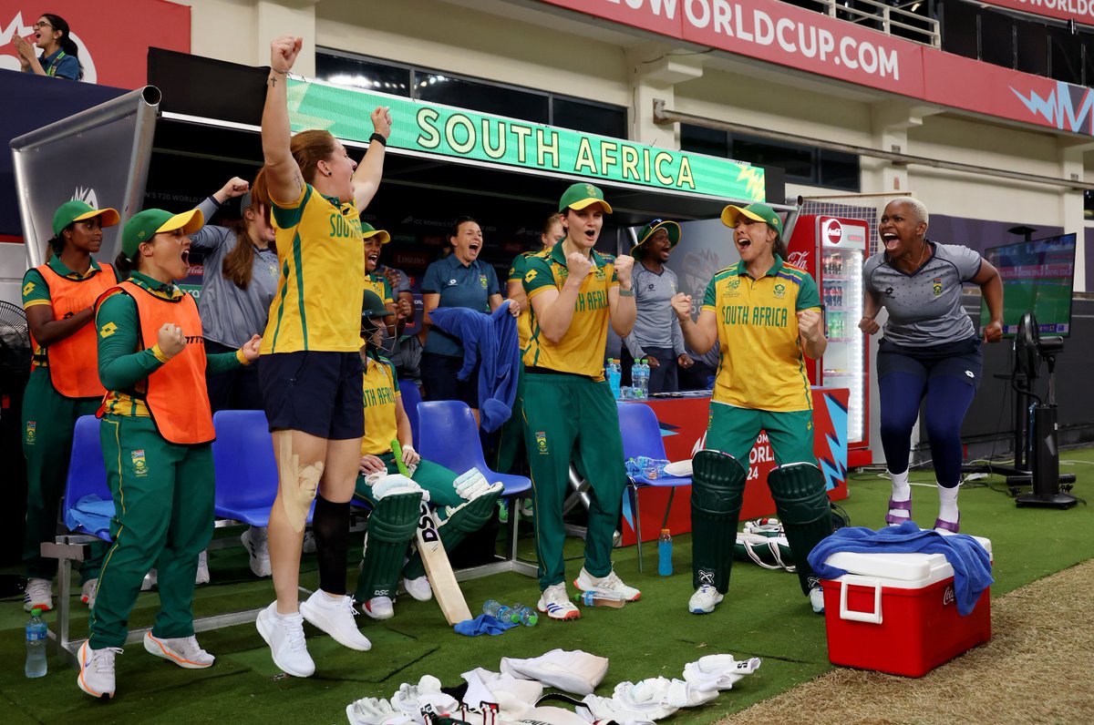 T20WorldCup's tweet photo. The Proteas have pulled off a stunning heist in Dubai to enter the final 🤩

#AUSvSA #T20WorldCup #WhateverItTakes https://t.co/OFMxJKXdz6