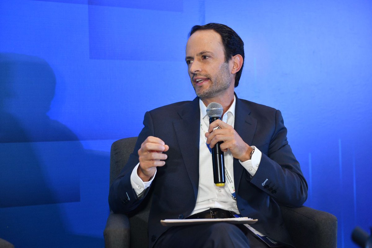 Sergio R tweet media