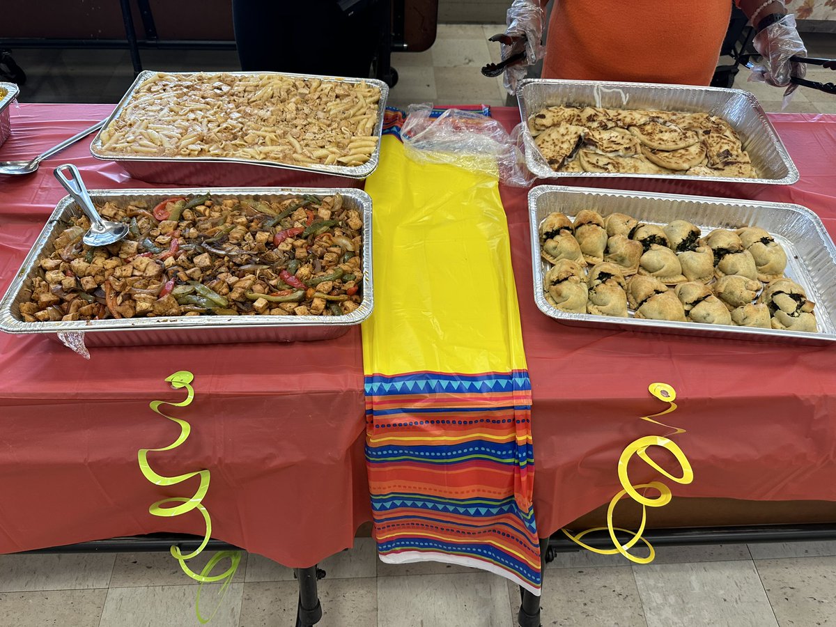 ArtsyDancerMB's tweet photo. What a Fiesta! Thank you to all students, families, staff, and our caterer! We had a great time! Lots of positive feedback from our families. A special thank you to every parent who donated and cooked! #WINdsormillCSFlife @windsormillms https://t.co/JzNMQEWxIZ