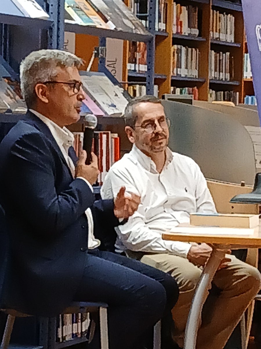 En Xàtiva,  van a parlar de filosofia.
Acas no es del.que parlem cada dia ? 
Disfrturarem.