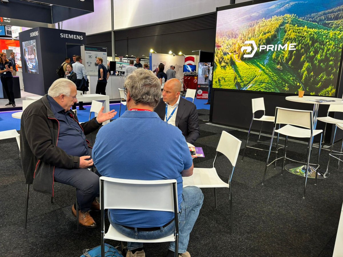 As announced previously, we're at Vakbeurs Energie 2024 from October 15th to 17th.
 
Our colleagues attending the event are actively engaging with industry professionals, potential partners, and energy enthusiasts who share our vision for a sustainable future.