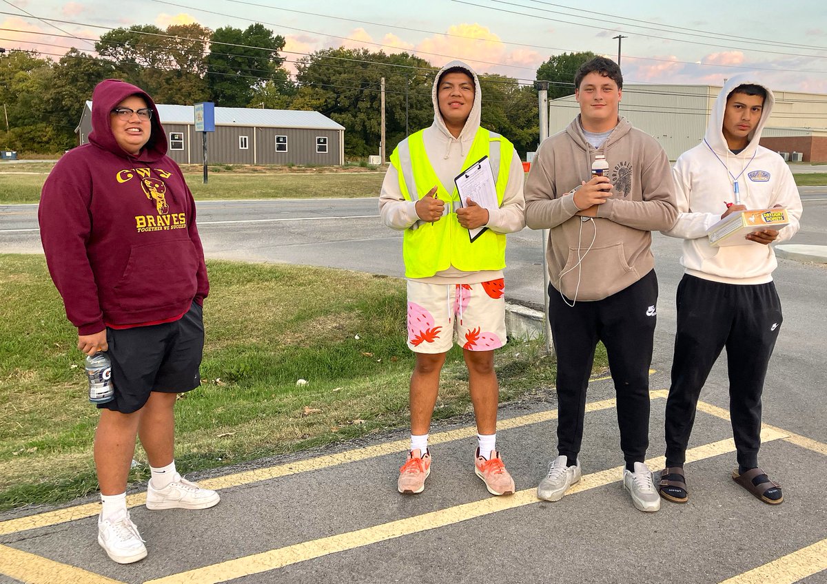 OKSAFE1's tweet photo. Members of ASIA did a survey of cars passing the  school on Hwy 99 and Cotton Gin Rd. Between 7:30-8:10 am, 48 cars had seat belt use; 52 cars did not.  Hominy HS will encourage students &amp; faculty to fasten their seatbelts every time they are in a vehicle. @HominyHS https://t.co/4ebgpRDltV