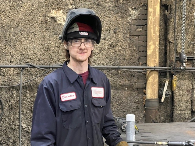 DCEDSecretary's tweet image. Investing in the future generations of our workers with $5.4M in grants to expand registered apprenticeships. We’re giving workers a chance to earn a paycheck, gain valuable skills, and find opportunity in high-demand industries. #WorkforceInPA 
ow.ly/LoMw50TLX2i