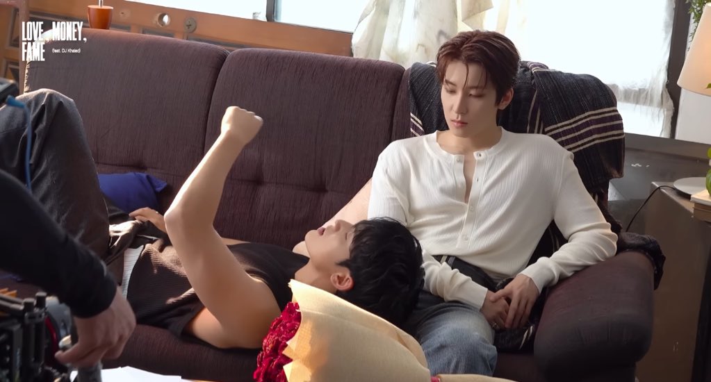wonubliss's tweet photo. wonwoo and mingyu 🤍 https://t.co/kEet0kjXJh
