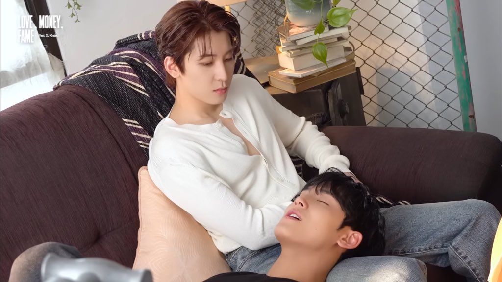 wonubliss's tweet photo. wonwoo and mingyu 🤍 https://t.co/kEet0kjXJh