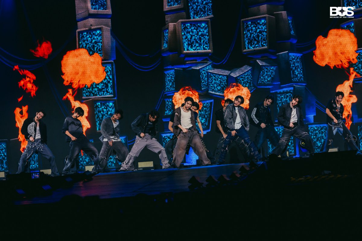 ภาพบรรยากาศรอบหาดใหญ่ของ
Knock Knock Knock :
BUS 1st THAILAND FANCON TOUR

พวกเราขอบคุณทุกคนที่มาสนุกไปทุก ๆ โชว์ของพวกเราในรอบหาดใหญ่นะค้าบบ ✨ #9

#BUS_KnockKnockKnock_HatYai
#BUS1stFANCON_KnockKnockKnock
#BUSbecauseofyouishine