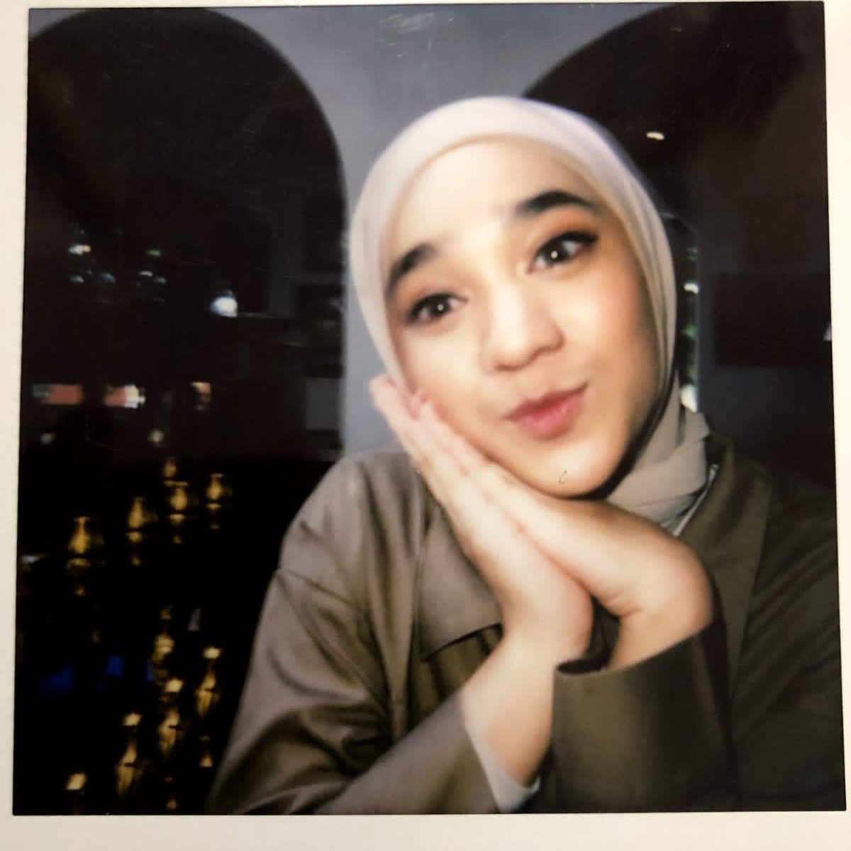 sebelas9811's tweet photo. Adik gemas ini mau punya lagu baru lagi nih huaaaa lancar2 yah #terka 🫶🤏
#4thSingleNabila
#TerpatahTerluka
#NabilaTaqiyyah https://t.co/y9DtiLZ9ll