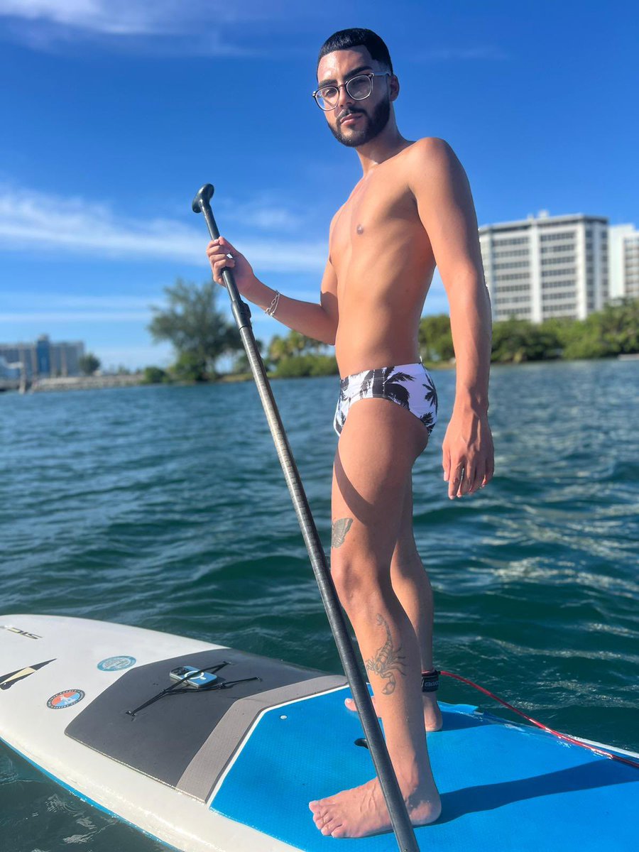 jatzeell_'s tweet photo. vamos a la playita solos… https://t.co/XfysidYnpC