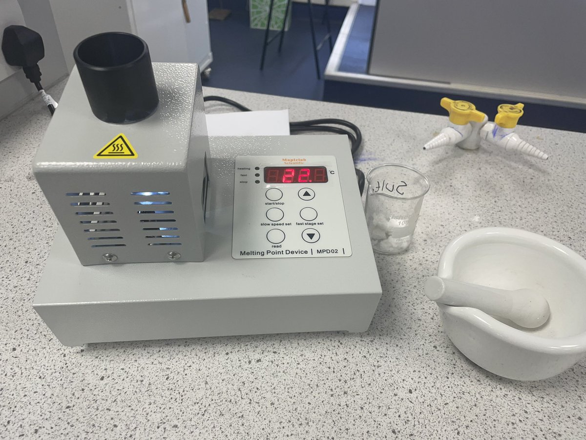 Finishing off required practical 10 today by measuring the melting points of our aspirin. I find students struggle to answer questions on this type of practical in the exam. Trying to push a more minds on approach as seen in amzn.eu/d/9OeG9vs