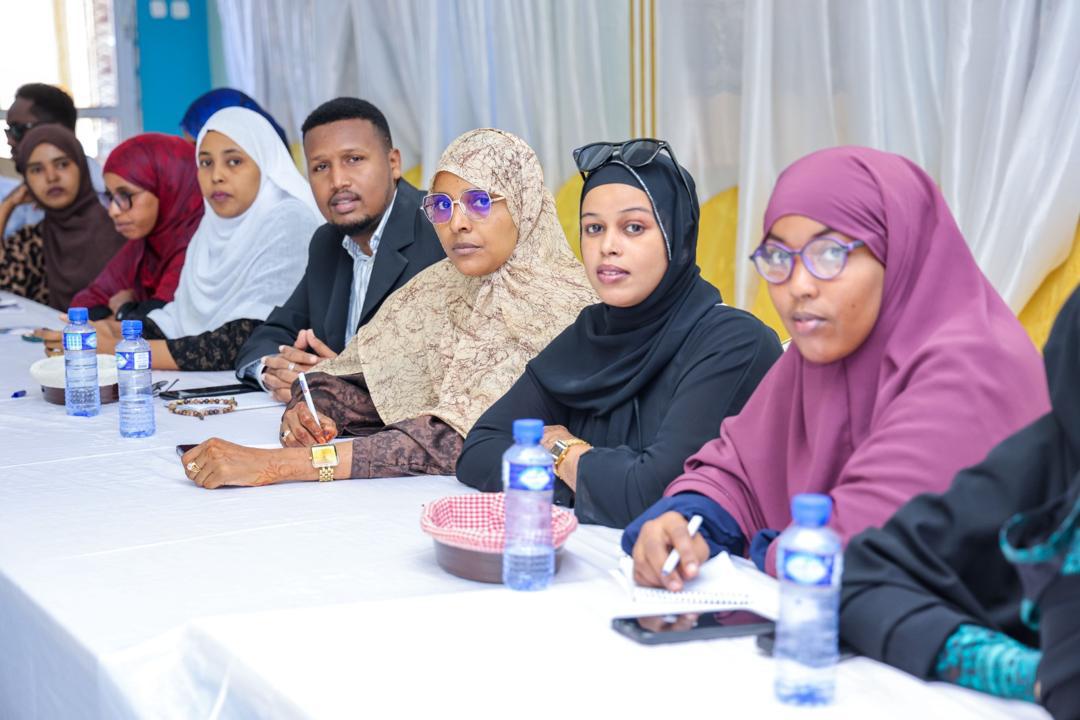 🎉 The 4-day National Youth Conference in #Baidoa just wrapped up! Youth from FMS, orgs, &amp; universities discussed their role in #peacebuilding. Excited to announce the Agents of Peace youth network! 🙌 Thanks @ulkoministerio!
<a href="/MoIFARSomalia/">Ministry of Interior, Federal Affairs & Rec</a> @MOI_SWS <a href="/FCA_global/">FCA Global</a> #Youth4Peace
