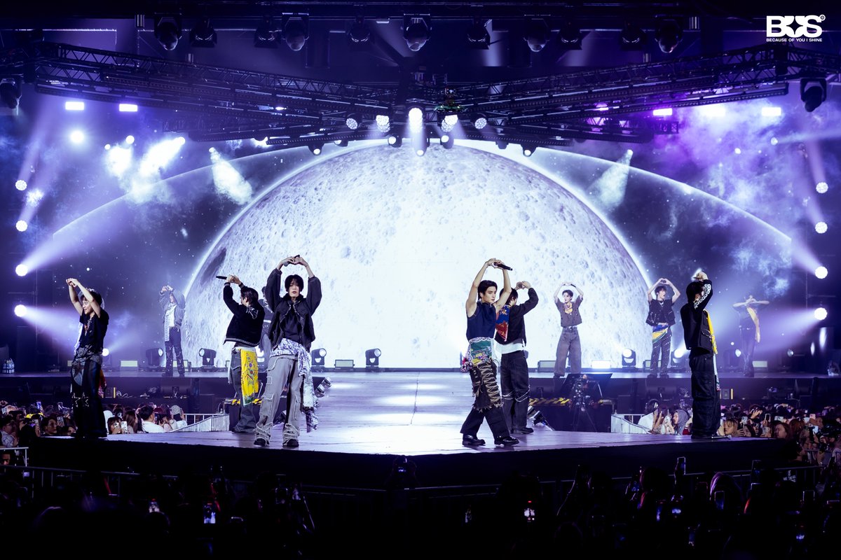 ภาพบรรยากาศรอบหาดใหญ่ของ
Knock Knock Knock :
BUS 1st THAILAND FANCON TOUR

พวกเราขอบคุณทุกคนที่มาสนุกไปทุก ๆ โชว์ของพวกเราในรอบหาดใหญ่นะค้าบบ ✨ #15

#BUS_KnockKnockKnock_HatYai
#BUS1stFANCON_KnockKnockKnock
#BUSbecauseofyouishine