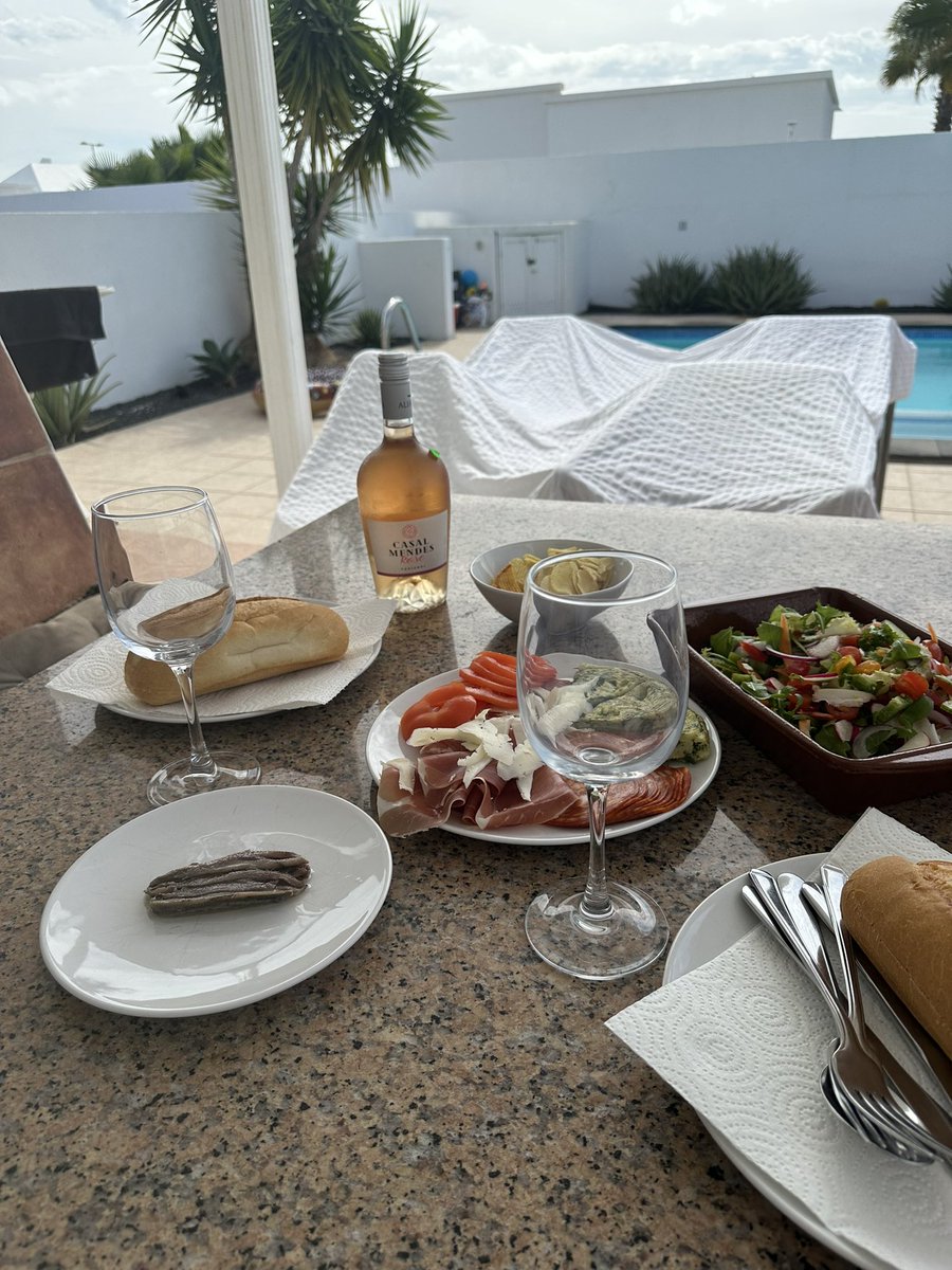 TimboHouston's tweet image. Thursday…..