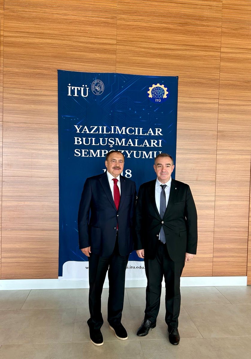 İTÜ Yazılımcılar Buluşmaları Sempozyumuna iştirak ederek burada yaptığım konuşmada yazılımların yerli ve milli olması mecburiyetini vurguladım.