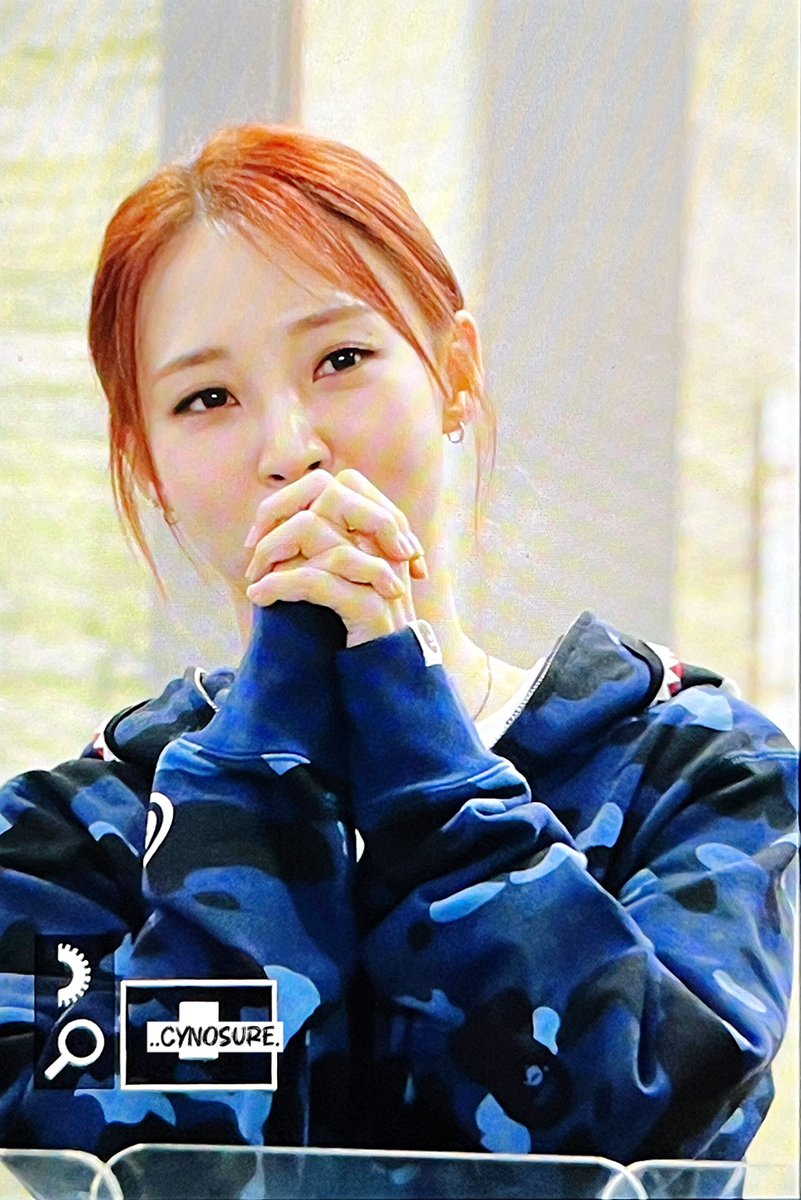 Cynosure0619's tweet photo. 241017 퇴근 프리뷰

#마마무 #문별 
#Mamamoo #Moonbyul https://t.co/QtYUEuT0ln