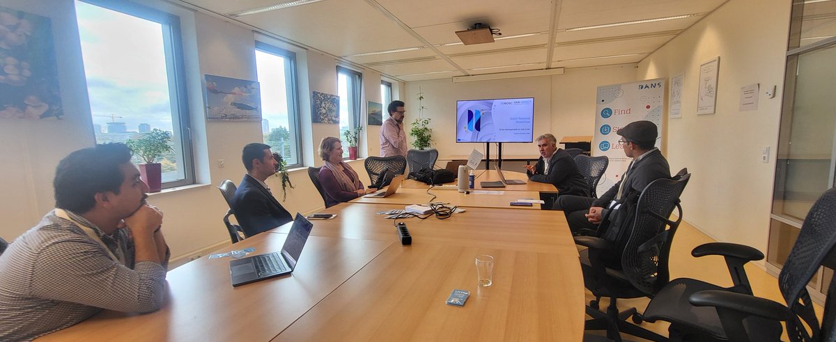 fairimpact_eu's tweet image. What are the different layers of #datainteroperability? How to define the conditions to ensure this can be done between different institutions in a FAIR manner. What are the recommendations from #EOSC? Join us at @DANS_knaw_nwo 3rd floor room v8, during the FAIR-IMPACT Roadshow🇳🇱