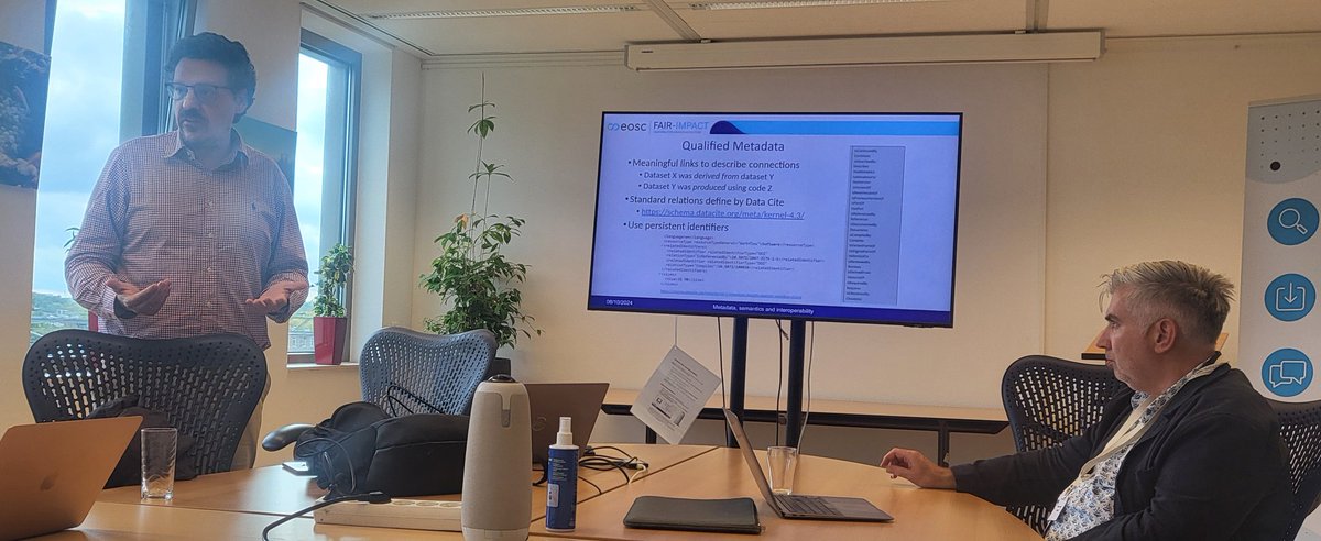 fairimpact_eu's tweet image. What are the different layers of #datainteroperability? How to define the conditions to ensure this can be done between different institutions in a FAIR manner. What are the recommendations from #EOSC? Join us at @DANS_knaw_nwo 3rd floor room v8, during the FAIR-IMPACT Roadshow🇳🇱