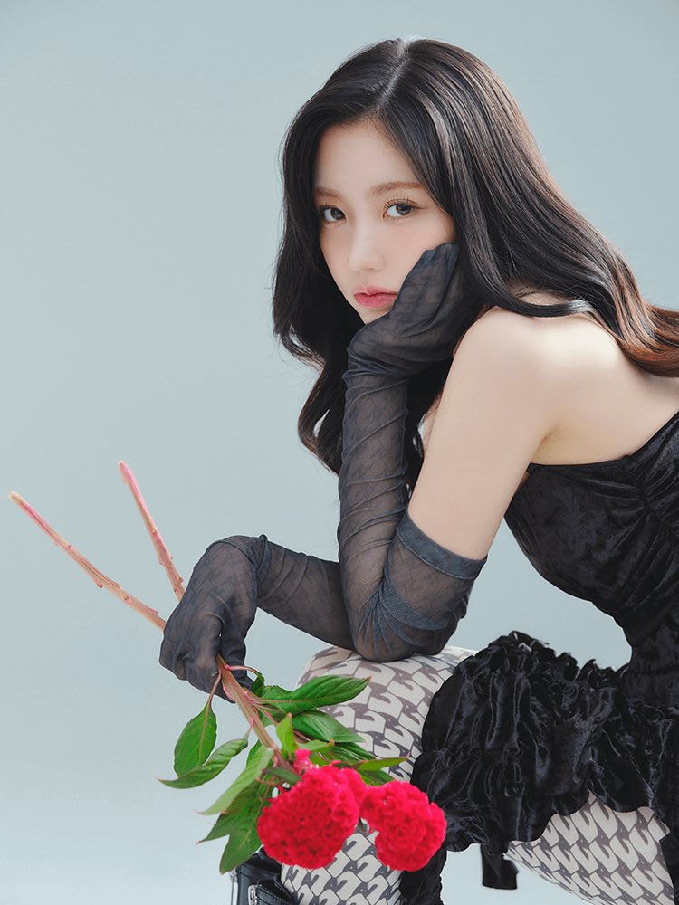 seoanicy_yeseo's tweet photo. IM ON MY KNEES

#姜睿序 #YESEO
#강예서 #예서 #イェソ
#MADEIN https://t.co/VWB0Z80Fxi