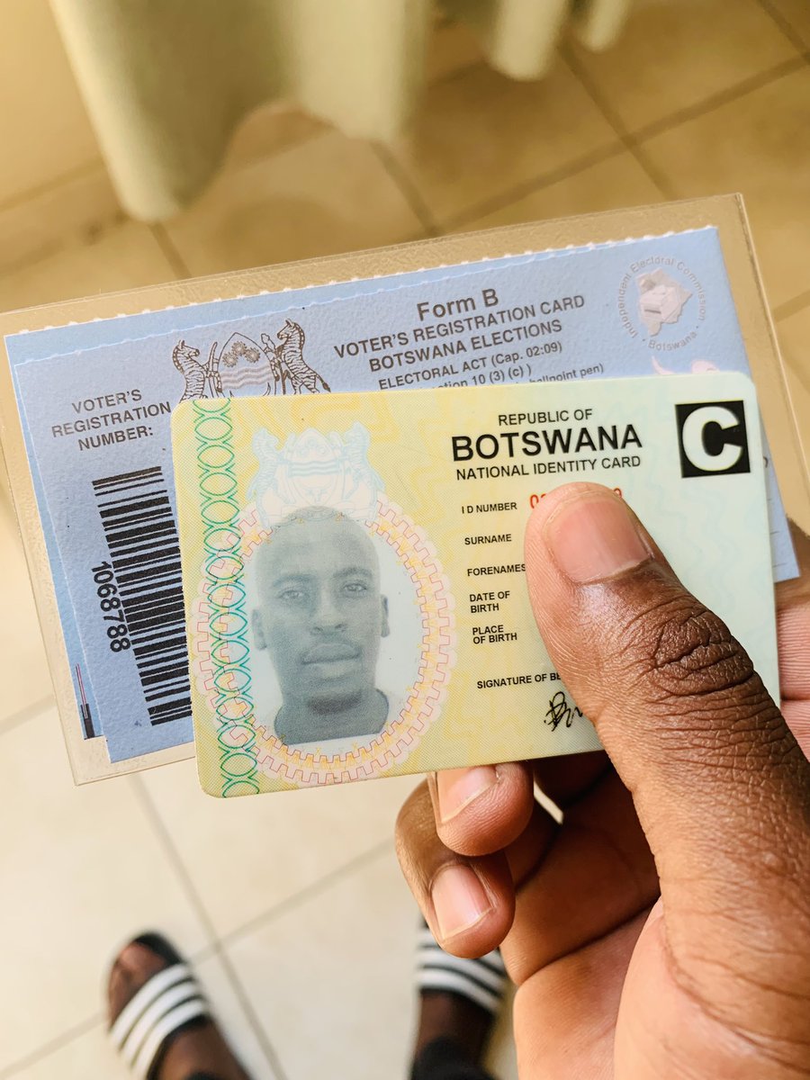 Boemo_mogotsi's tweet photo. Armed and ready to make a change. https://t.co/QBtkWLB3KW
