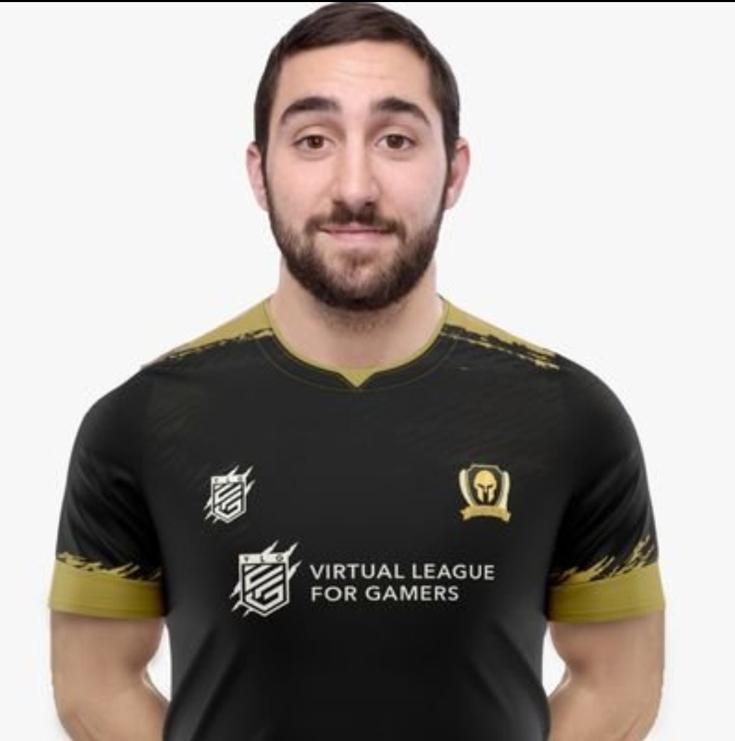 Estoy buscando equipo 
Posiciones : portero