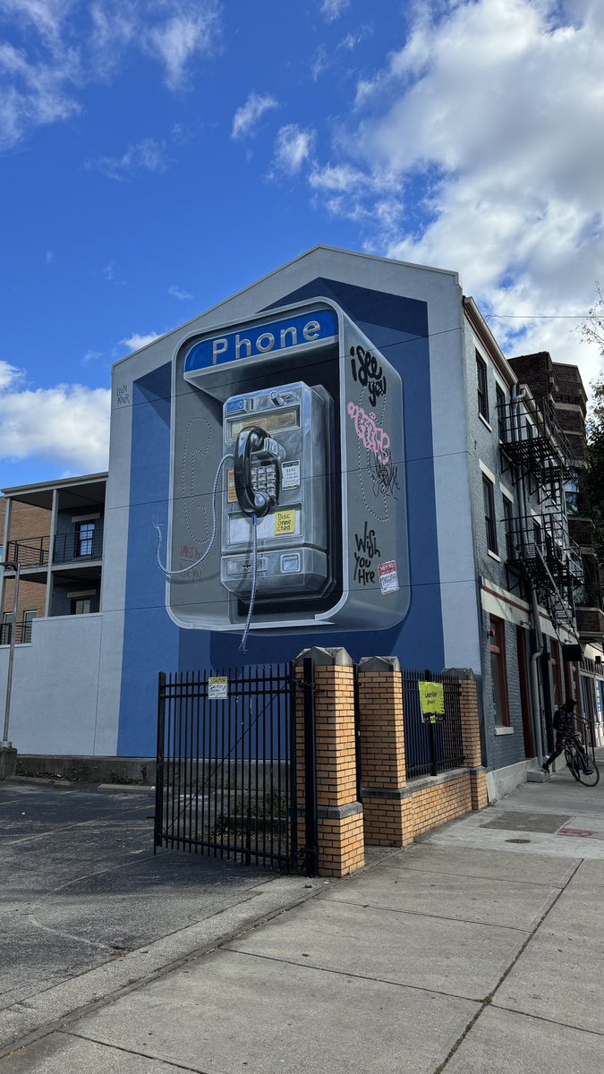 leonkeer's tweet photo. ‘DISCONNECTED’  my latest mural for @BLINKcincy in Cincinnati Ohio US. #BLINKCincinnati #LeonKeer #3DStreetart https://t.co/lsz4hpeb9v