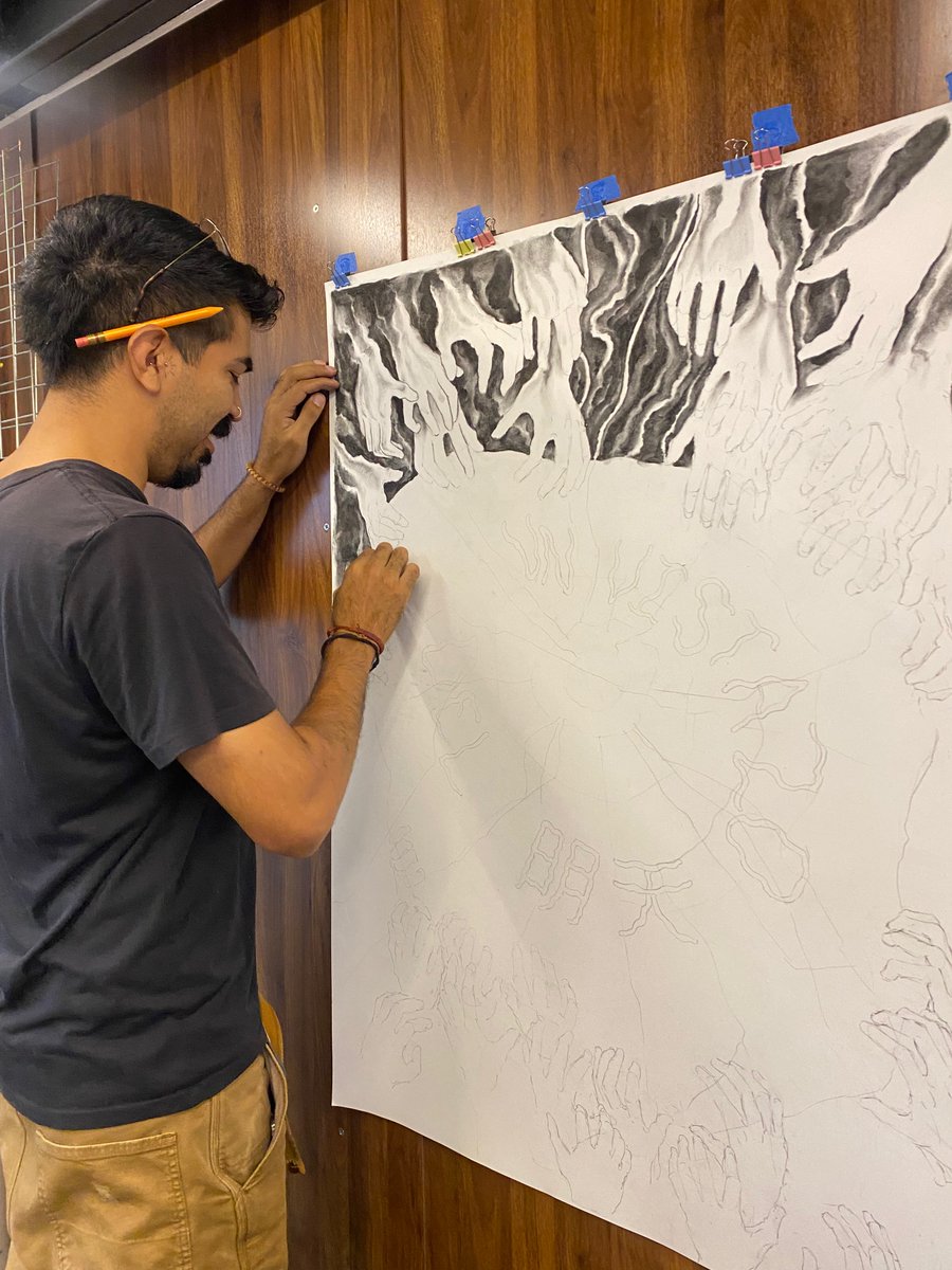 Datarte_art's tweet photo. 🎉 ¡Estamos felices! Uno de los ganadores de la #ResidenciaDeArteEnChina con NY20+ ya trabaja en Chengdu y este sábado dictará un taller. 🖌️

#NY20+ promueve el arte y la cultura, ofreciendo una experiencia única en la rica cultura de Bashu. ¡No te lo pierdas! 🌏✨

#CulturaBashu https://t.co/SKQmhSNSuk
