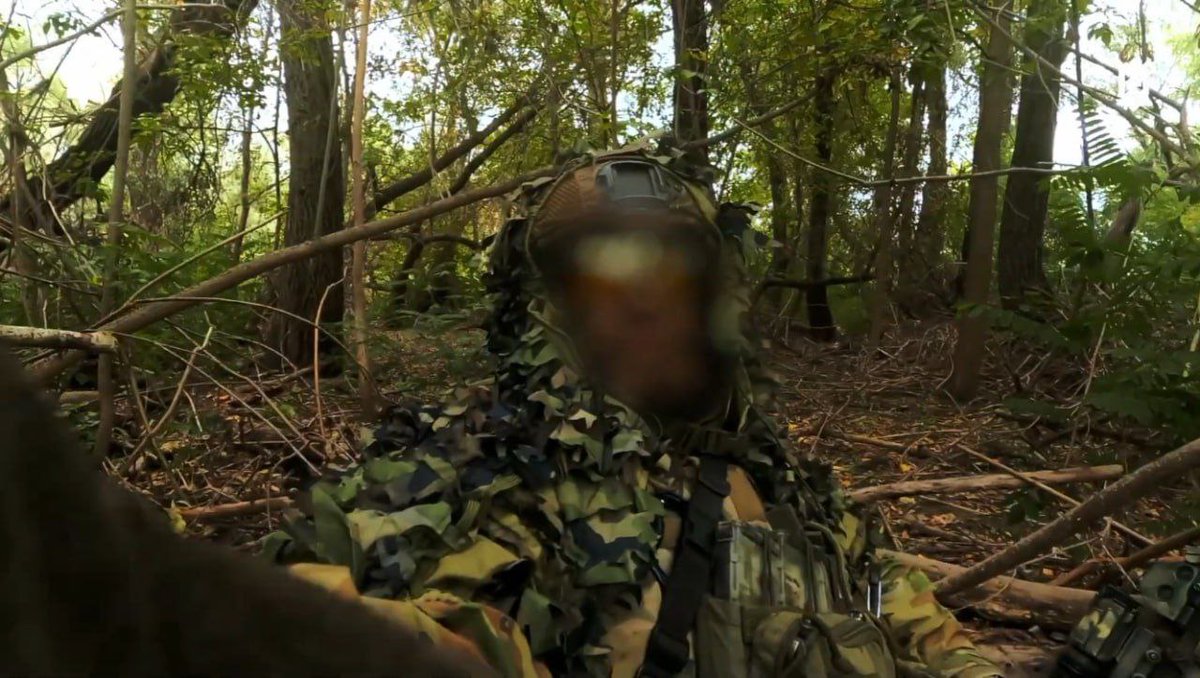 nightvisionUA's tweet photo. A selection of shots from the video footage of the work of the UA SOF on the territory of the Kherson islands.

#SOF https://t.co/1hWwgbZ6um