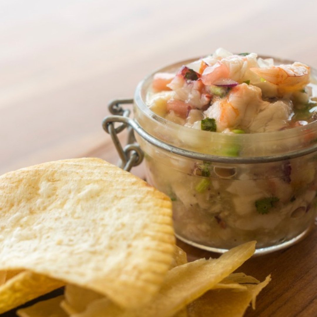 With a rich blend of cultural influences and an abundance of fresh meat, fruits, and vegetables, Costa Rican cuisine offers a delicious treat for every tourist. 

A must-try is Ceviche, prepared Tico-style – a true taste of Costa Rica awaits! 😋