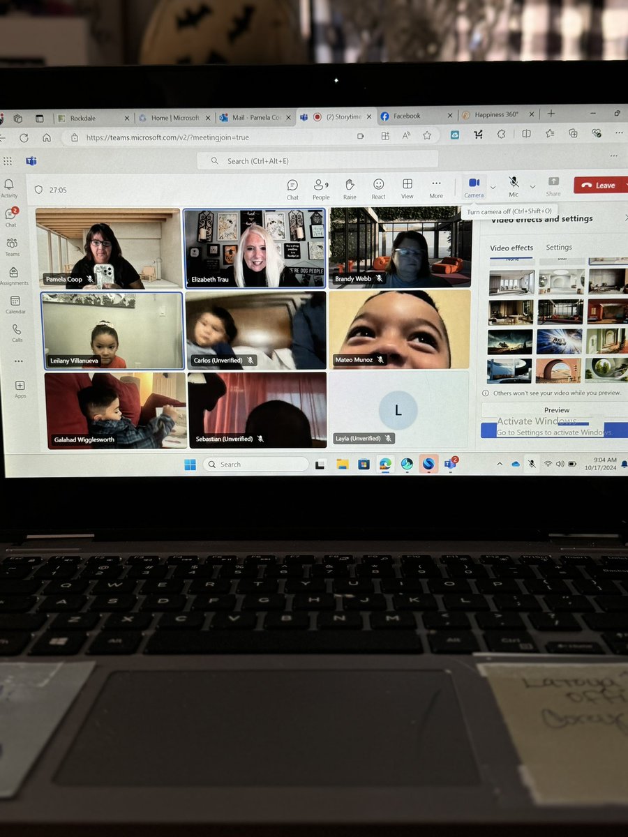 RCPS_EarlyLearn's tweet image. Class Team Meeting with Mrs. Trau and Ms. Webb….

Story time:
Spookley the Square Pumpkin 🎃 
#squarepumpkin
#spookley #fall #prek #dph #pat