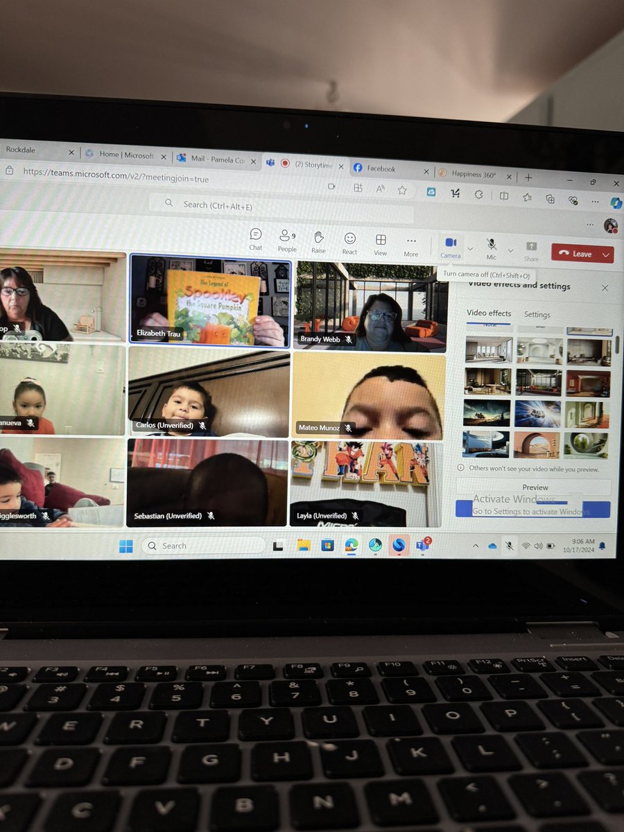 RCPS_EarlyLearn's tweet image. Class Team Meeting with Mrs. Trau and Ms. Webb….

Story time:
Spookley the Square Pumpkin 🎃 
#squarepumpkin
#spookley #fall #prek #dph #pat