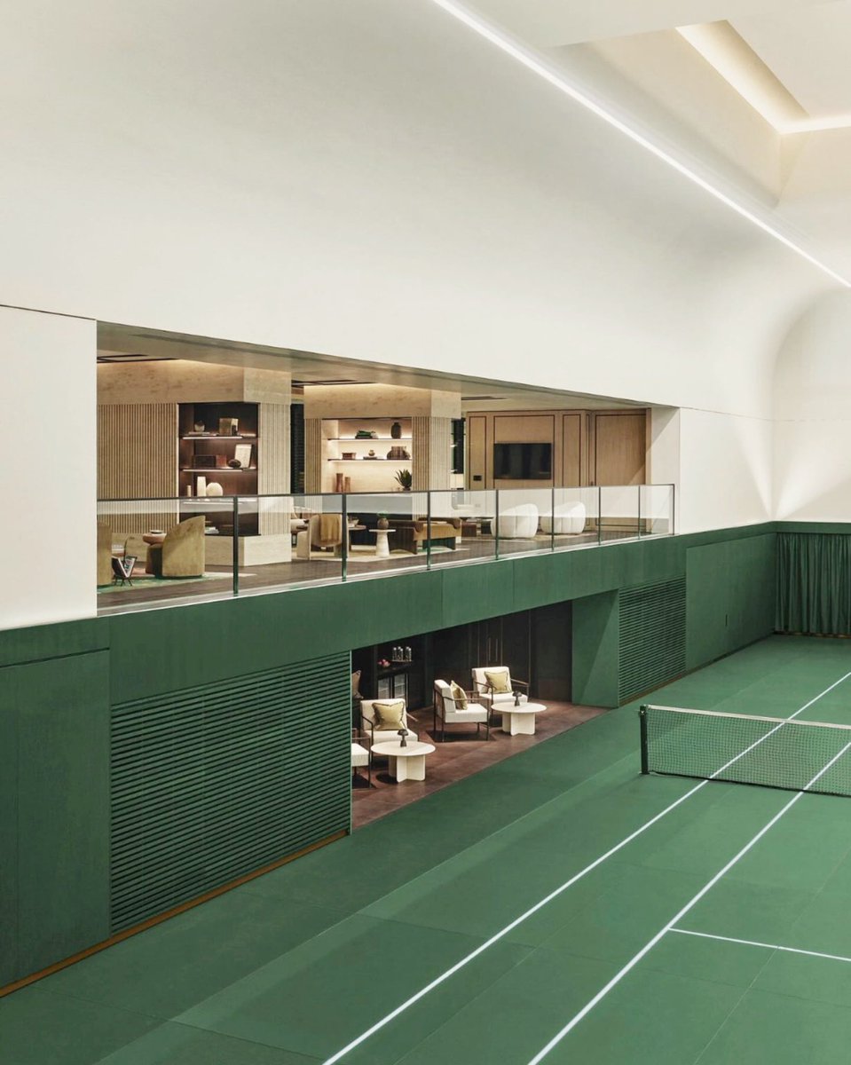 luusssso's tweet photo. The sleek design of The Garrison Club, one of London’s most exclusive private tennis clubs https://t.co/YxGlepalky