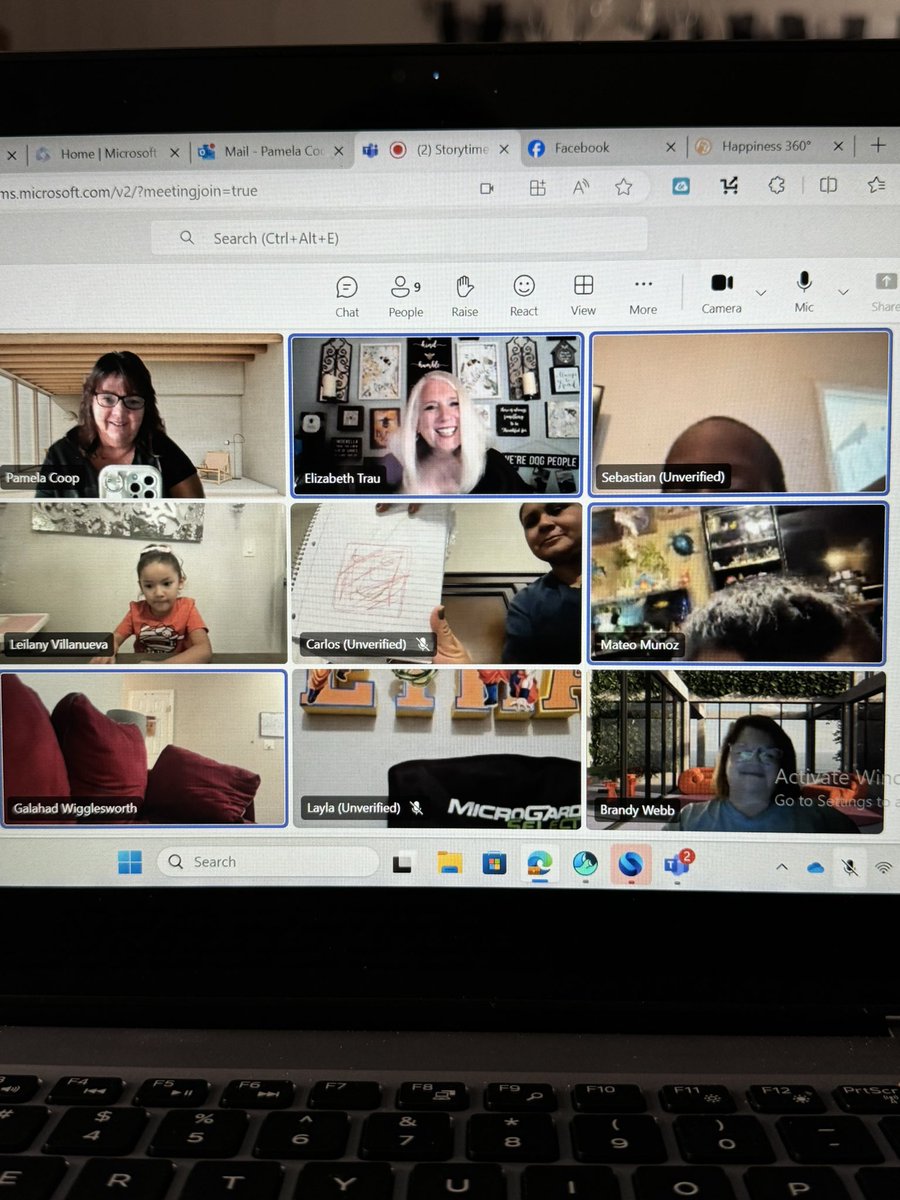 RCPS_EarlyLearn's tweet image. Class Team Meeting with Mrs. Trau and Ms. Webb….

Story time:
Spookley the Square Pumpkin 🎃 
#squarepumpkin
#spookley #fall #prek #dph #pat