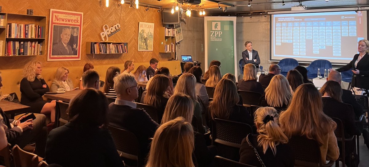 ZPPnetpl's tweet photo. Rozpoczęło się pierwsze spotkanie z cyklu ESG Masterclass pod tytułem „Projektowanie strategii ESG w praktyce” 🌍💡
 
Swoje doświadczenia zaprezentowali:
🔸Alina Skorb-Gała PhD, Kierownik Wydziału ESG Energa SA. Grupa Energa (@EnergaSA)
🔸Hubert Kifner (@HKifner), Dyrektor Biura Relacji Zewnętrznych Provident Polska S.A. (@Provident_PL)
🔸Agnieszka Krajnik, Ekspert ds. Zrównoważonego Rozwoju i Komunikacji Wewnętrznej Provident Polska S.A. (@Provident_PL)
 
Zostaną poruszone kwestie:
✅  Jak definiować założenia strategii i cele ESG?
✅ Jak wpisywać strategię ESG w kontekst branży i otoczenia rynkowego?
✅ Jak efektywnie i wiarygodnie budować dialog z interesariuszami?
✅ Na który element ESG położyć nacisk?
✅ Jakich błędów nie popełniać?
✅ Jakie powinno być miejsce ESG w strukturze organizacji?