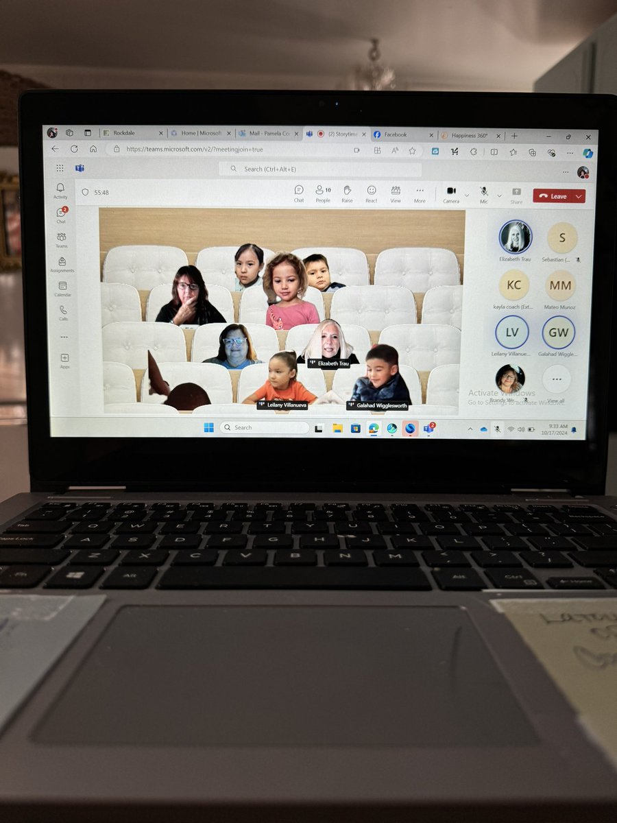 RCPS_EarlyLearn's tweet image. Class Team Meeting with Mrs. Trau and Ms. Webb….

Story time:
Spookley the Square Pumpkin 🎃 
#squarepumpkin
#spookley #fall #prek #dph #pat