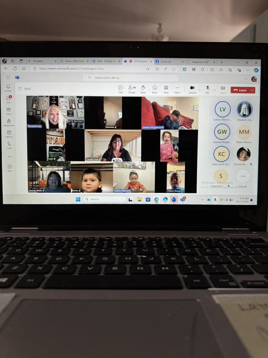 RCPS_EarlyLearn's tweet image. Class Team Meeting with Mrs. Trau and Ms. Webb….

Story time:
Spookley the Square Pumpkin 🎃 
#squarepumpkin
#spookley #fall #prek #dph #pat