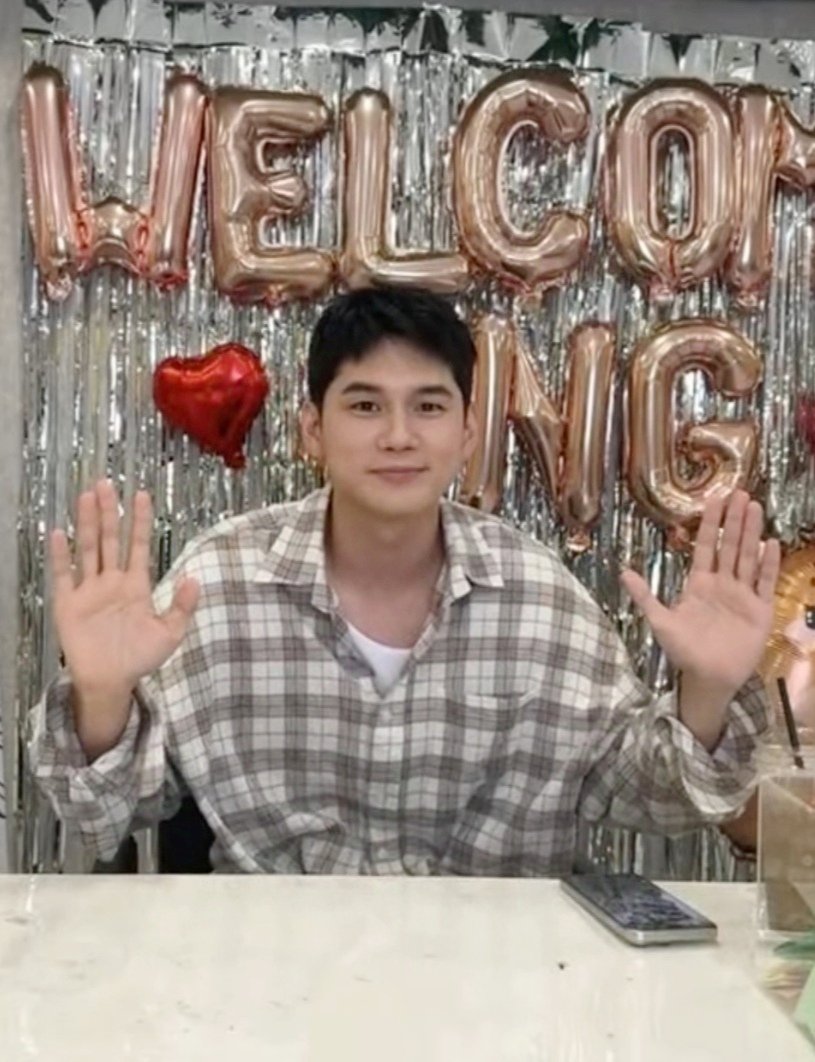 <a href="/officialtwt_OSW/">옹성우(ONG SEONG WU)</a> 행복한 시간을 주어서 고마워요
옹성우 더 좋아하게 됐어❤️❤️