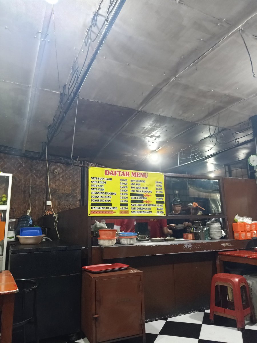 AdeVioPutra's tweet image. Warung sate pak gino.
Yasmin - Bogor 

#Laper