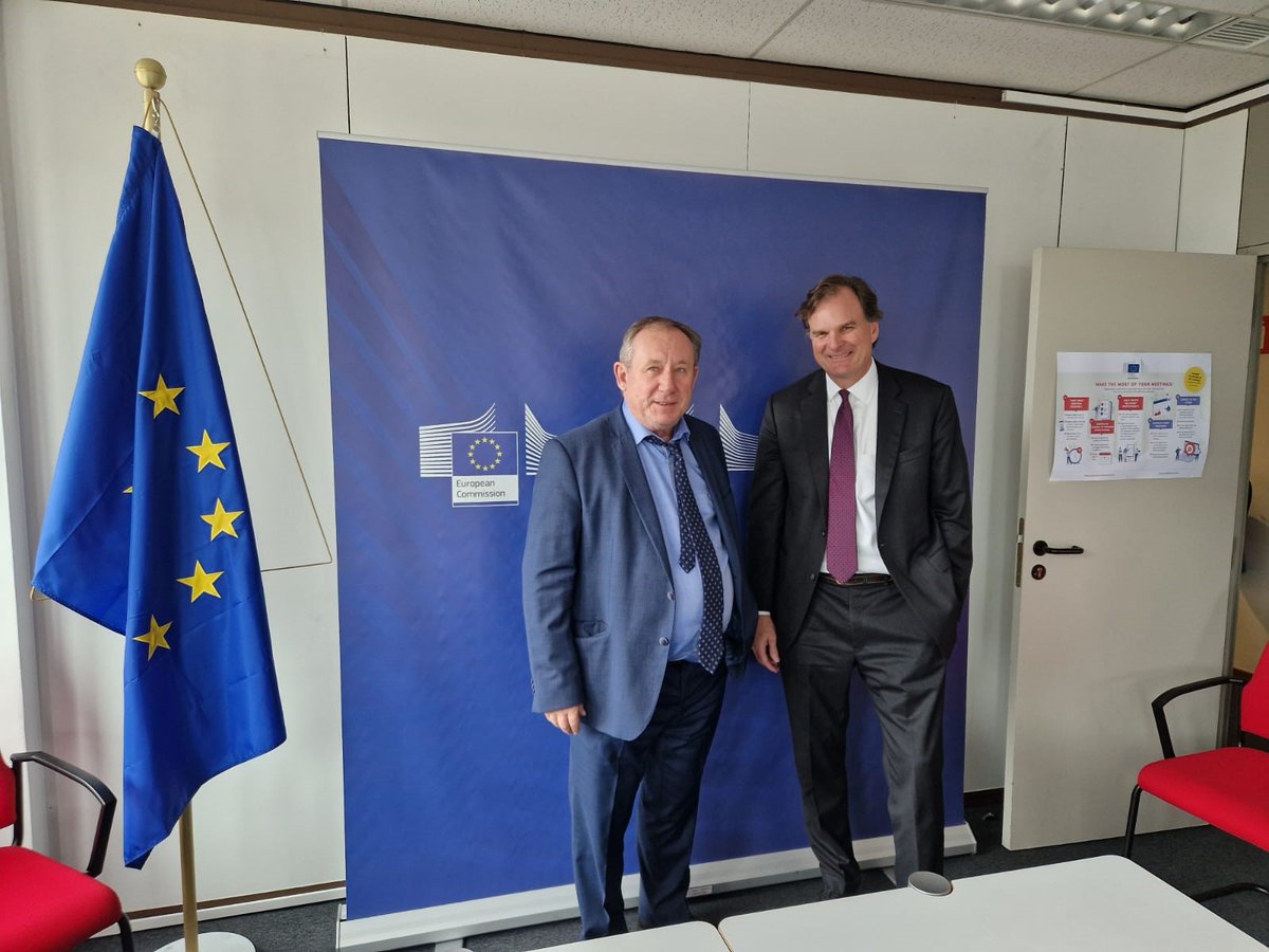 Very useful update on recent developments in the EU-US Collaboration Platform on Agriculture today. 🇪🇺🇺🇸

<a href="/EUAgri/">EU Agriculture🌱</a>'s DG Burtscher &amp; <a href="/USDA/">Dept. of Agriculture</a> Under Secretary Bonnie highlighted that the exchange on sustainability in agriculture has never been more dynamic.

europa.eu/!W3crKq