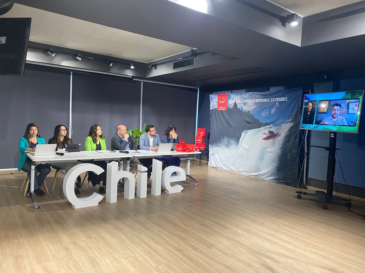 Conoce las experiencias turísticas que marcan tendencia a nivel nacional 🙌
1️⃣6️⃣ empresas –una de cada región– participan en una competencia de elevator pitch para convertirse en las más innovadoras y sustentables de 🇨🇱
📺 Conéctate desde facebook.com/SernaturChile.