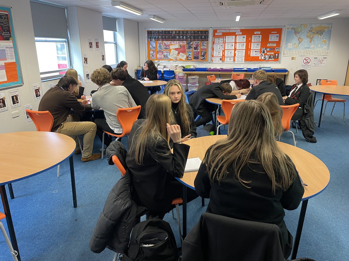 Arrow Vale 6th Form tweet media