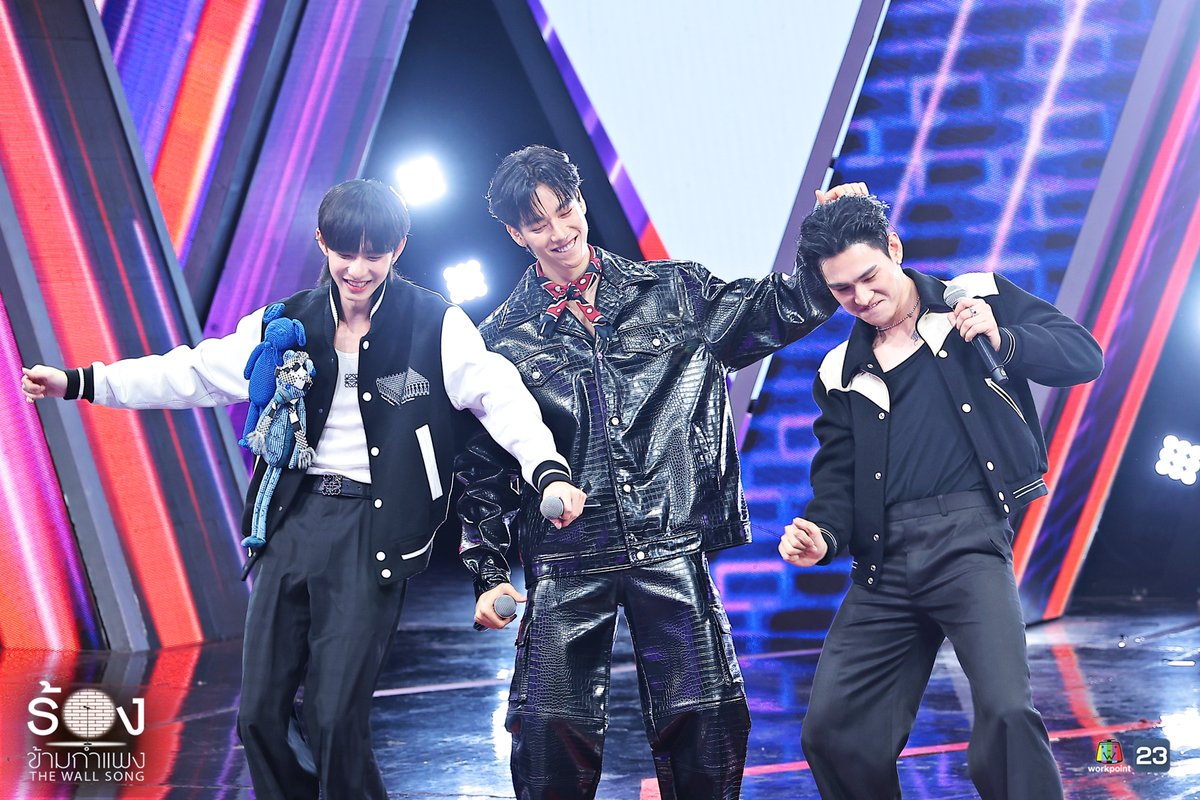 thewallsong's tweet photo. เปิดคู่แรก 2 หนุ่ม “พูห์ กฤติน &amp; พาเวล นเรศ” พกความมั่นใจมาแบบคูณ 2 แต่ไม่วายโดนเพื่อนนักแสดงอย่าง “แฟรงค์ ธนัตถ์ศรันย์” แกงจนอยู่หมัดทายผิด Failed❌️ ประเดิมคู่แรกไปเลย

🎼 #ร้องข้ามกำแพง #TheWallSong #Workpoint #Workpoint23
#พูห์กฤติน
#พาเวลนเรศ
#แฟรงค์ธนัตถ์ศรันย์ https://t.co/fm22FpqOXI