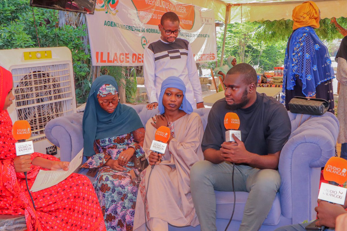 Dev4Smart (@dev4smart) on Twitter photo Au Forum National Pour L' Autonomisation Des Femmes Et Des Jeunes FONAF , on ne se repose pas !
Ce matin, nous avons eu l'honneur de participer à l'enregistrement de l'émission Tous à la Fada de <a href="/studio_kalangou/">Studio Kalangou</a> sur le thème: 𝐋'𝐞𝐧𝐭𝐫𝐞𝐩𝐫𝐞𝐧𝐚𝐫𝐢𝐚𝐭 𝐝𝐞𝐬 𝐣𝐞𝐮𝐧𝐞𝐬 Au Forum National Pour L' Autonomisation Des Femmes Et Des Jeunes FONAF , on ne se repose pas !
Ce matin, nous avons eu l'honneur de participer à l'enregistrement de l'émission Tous à la Fada de <a href="/studio_kalangou/">Studio Kalangou</a> sur le thème: 𝐋'𝐞𝐧𝐭𝐫𝐞𝐩𝐫𝐞𝐧𝐚𝐫𝐢𝐚𝐭 𝐝𝐞𝐬 𝐣𝐞𝐮𝐧𝐞𝐬