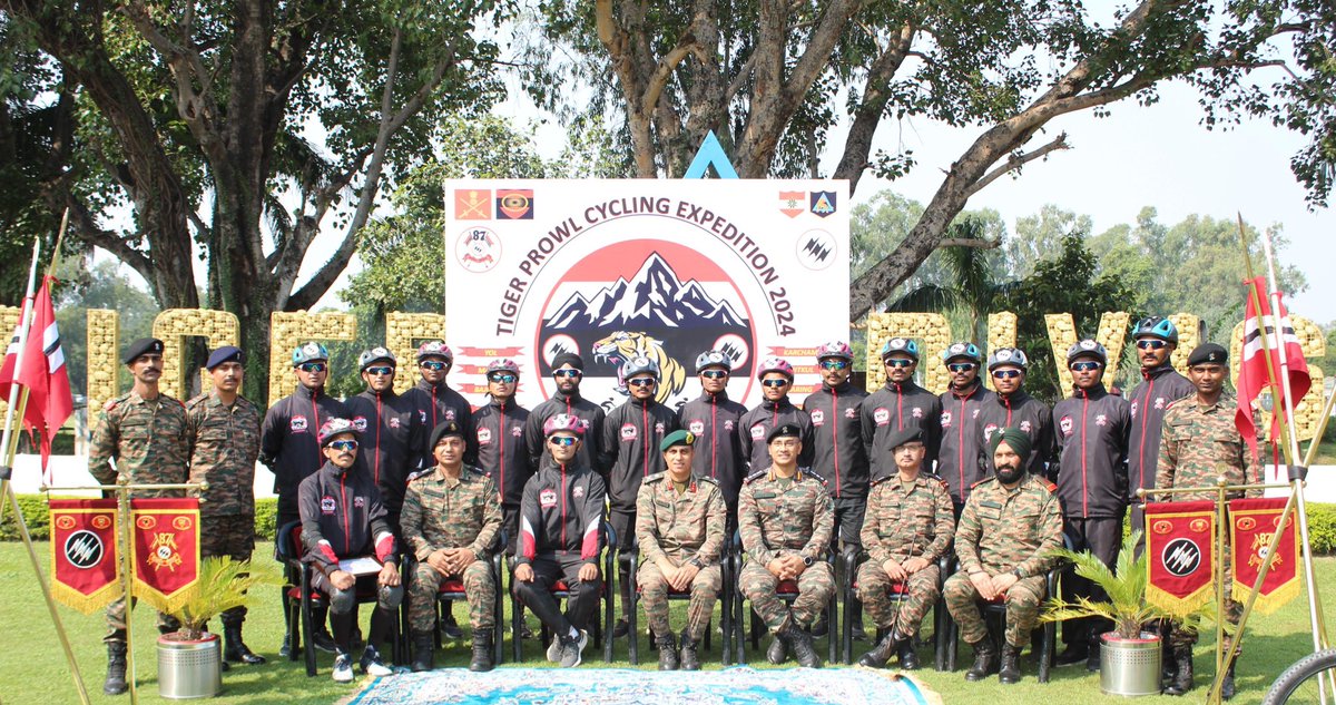 Nakro_Jojo's tweet image. sudarshannews.in/Indian-Army-Cy…
The @adgpi&apos;s Tiger Division cycling team has conquered one of the world&apos;s highest villages, Komic (15,100 ft) in Himachal Pradesh!

#IndianArmy @DefenceMinIndia  
#NationFirst #BorderDevelopment #Agnipath #HimachalPradesh