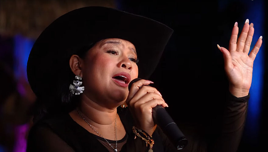 🇻🇪 🇲🇽 Fallece en México Geraldine Pinto, cantante venezolana de música llanera, tras una travesía para llegar a EEUU.

Se conoce que Pinto presentó cuadros de fiebre, por lo que fue trasladada al centro hospitalario. Ya recluida, algunos de sus órganos vitales colapsaron.