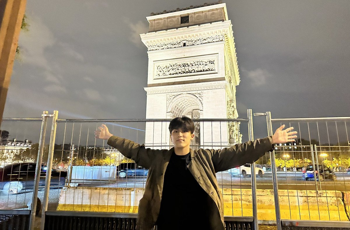 formainvocals's tweet photo. with you, life is worth living 🤍 #박정우 https://t.co/iBY984sKz2